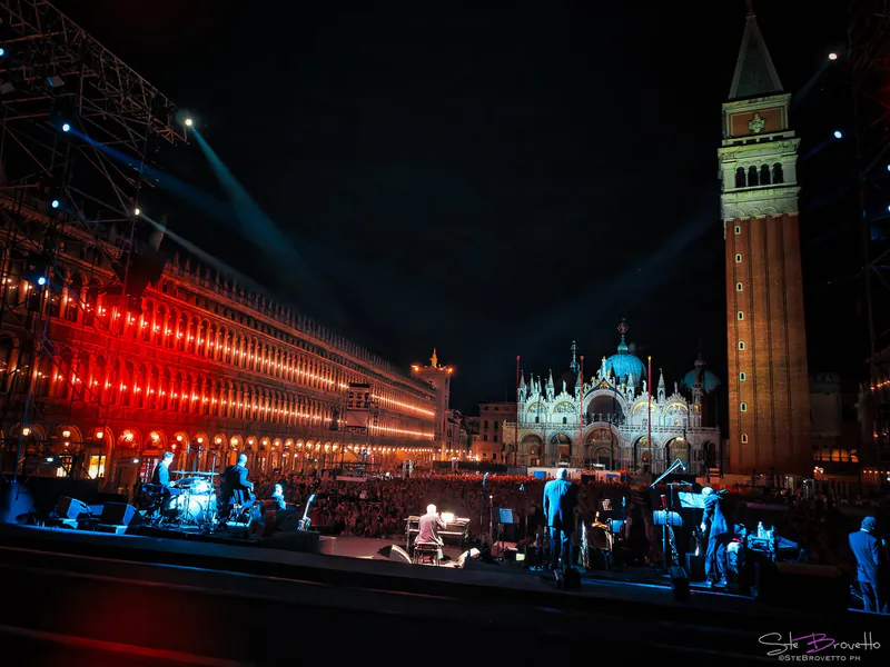 Il campanile e il palco · Paolo Conte, Piazza San Marco, Venezia