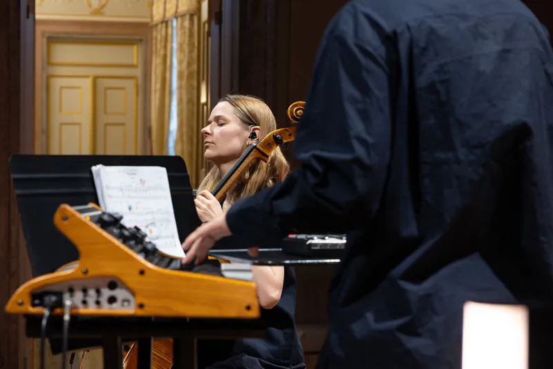 Violoncello ed elettroniche alle Sale Apollinee · Dobrawa Czocher e Natalia Czekała, Sale Apollinee, Teatro La Fenice